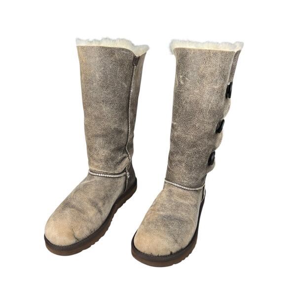UGG Women’s Bailey Button III Brown Bomber Tall Winter Boot Size US 10 - Picture 7 of 10